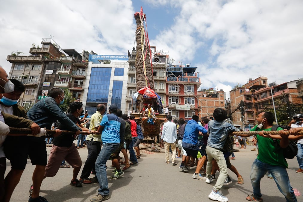 Police stop Patan chariot pulling citing Covid-19