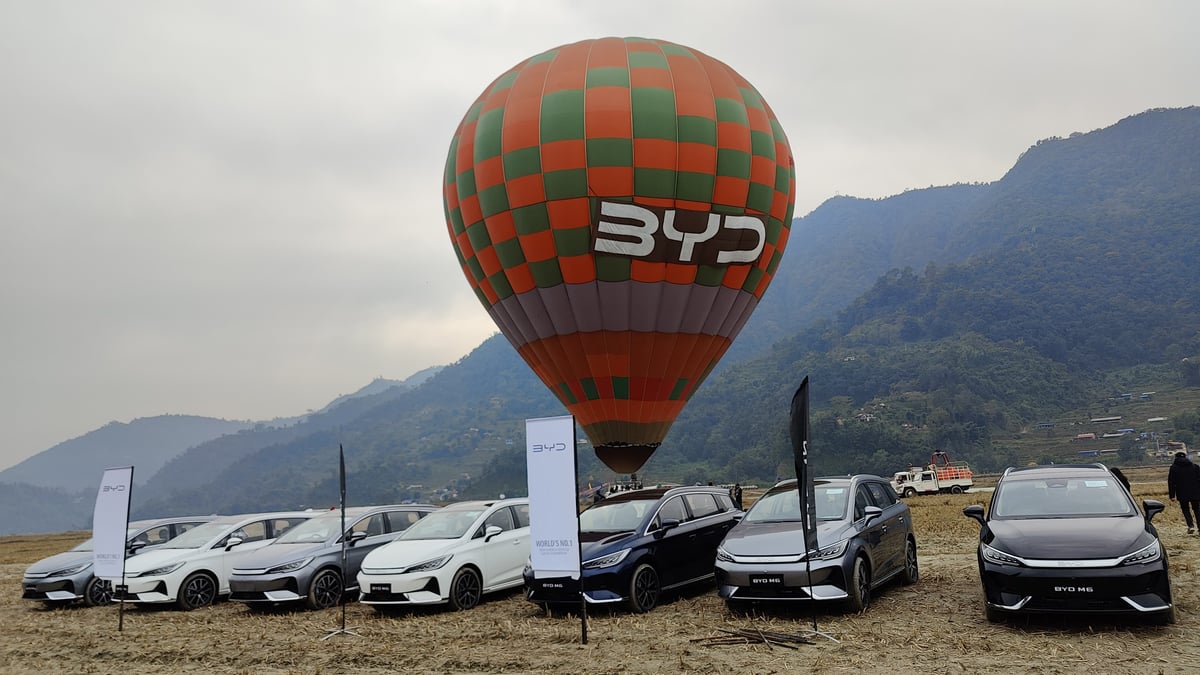 BYD M6 launched