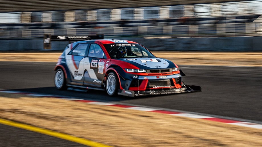 IONIQ fastest lap