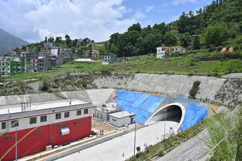 Nagdhunga tunnel