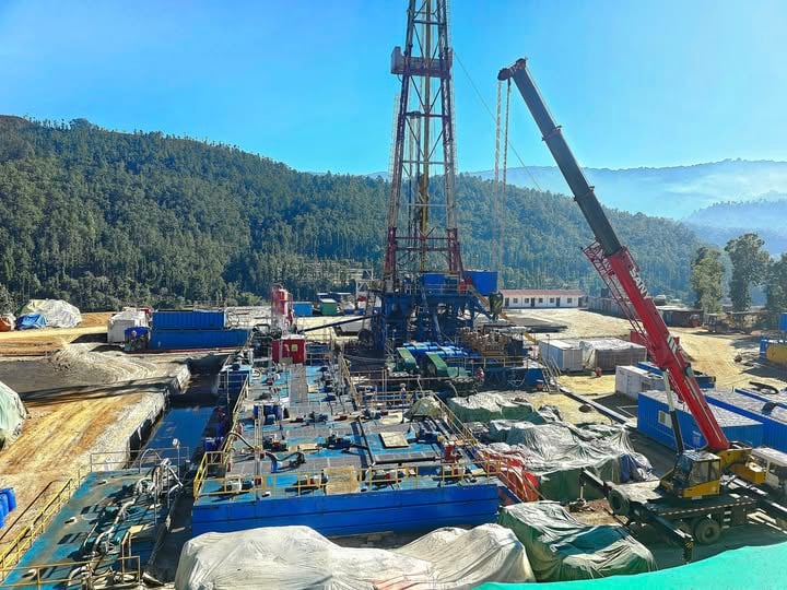 Dailekh gas