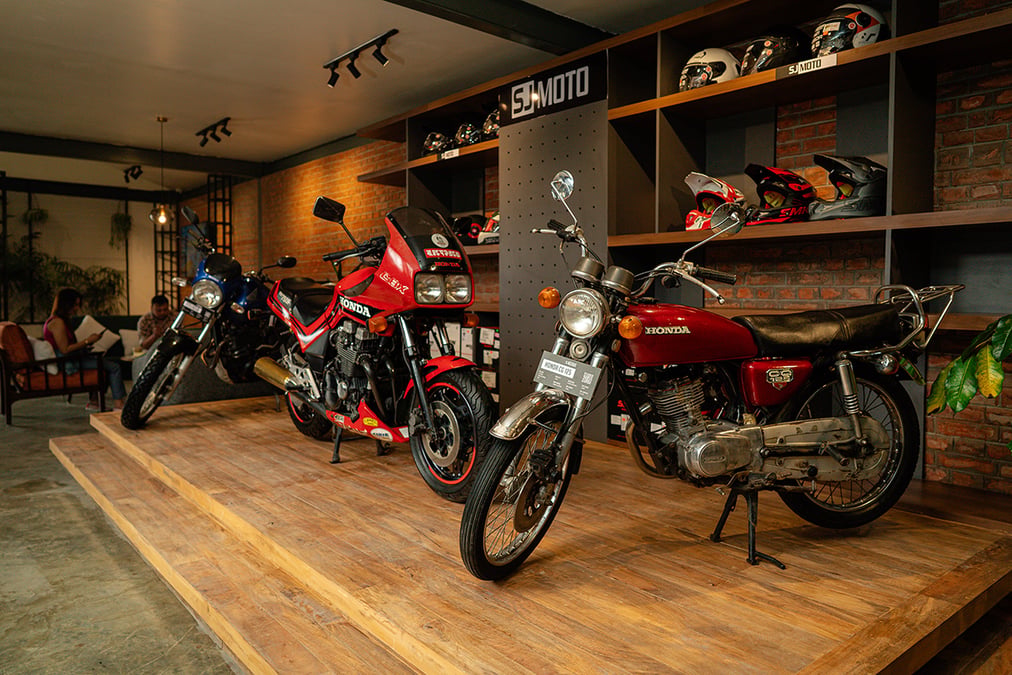 SJ Moto x Java