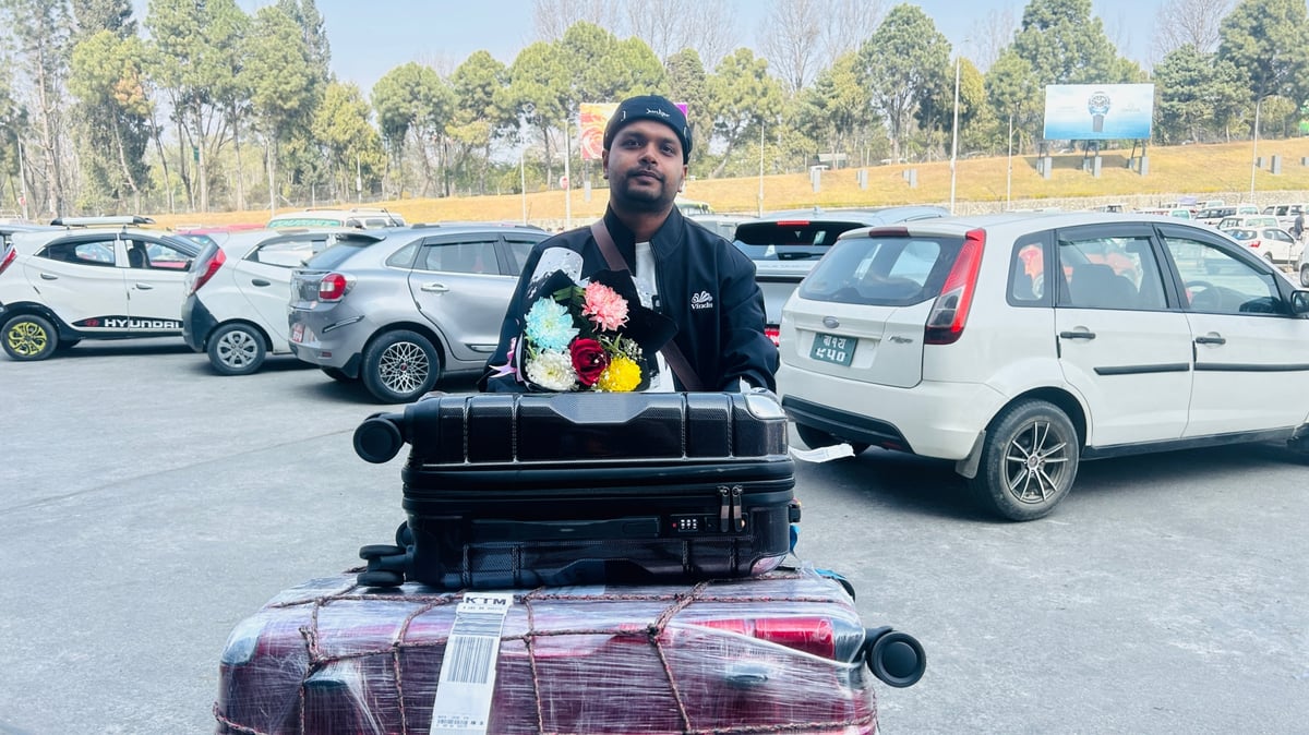 Homecoming at election time