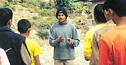 Volunteer army against AIDS