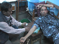 Police donates blood to wounded Maoist