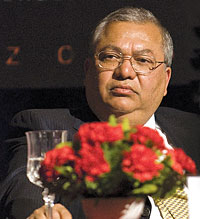 Varun launches Dhapasi luxury apartments
