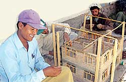 A Bhaktapur brick-layer