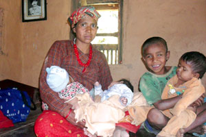 Help Rupa, Himal Khabaratrika