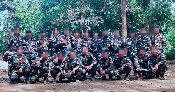 Burmese of Nepali descent flee to Thailand