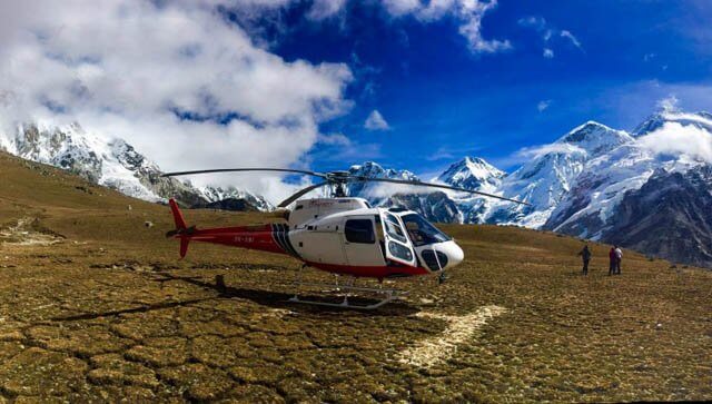 Helicopter carrying Tourism Minister crashes