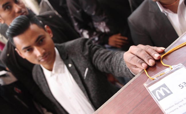 Zero-sum game in zero-cost migration