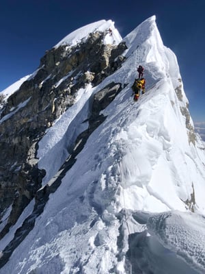 Mt Everest grows by 86cm