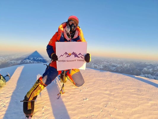 All-Nepali winter first on K2
