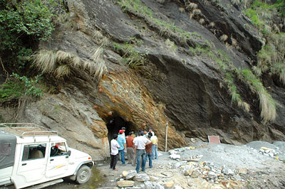 Maoists block Upper Marsyangdi