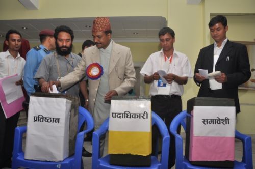 VOTE FOR ME: The candidates for the presidentship of the Federation of Nepali Journalists cast their votes in the FNJ election held on Wednesday.