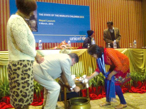 CLEAN START: Vice chairman of the National Planning Commission Deependra B Kshetry washing his hands with soap to launch the State of the World's Children Report 2012 on Monday in Kathmandu, while UNICEF's Nepal representative Hanaa Singer looks on.