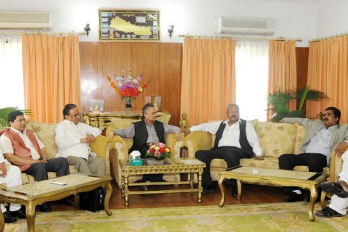 WAY FORWARD: A meeting of the senior leaders of the UCPN (M) and the UDMF at the Prime Minister's residence in Baluwatar on Monday. The meeting decided to initiate talks with the opposition parties for a package agreement on key issues like constitution, budget, formation of new government and elections.