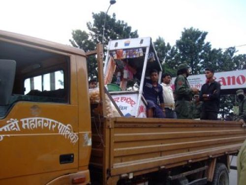 THE EYES OF DISARRAY: To avoid more traffic jams during Dasain festival, Kathmandu Municipality Police clear street vendors around New Road area on Friday.