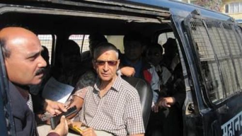 JAILED FOR JUSTICE: 19 human rights activists, lawyers, and family members of war victims were arrested by the police shortly after they had gathered infront of the PM's residence in Baluwatar.