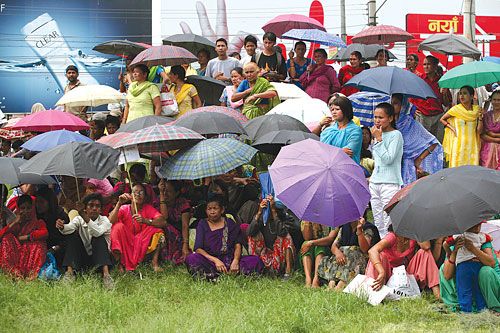 UMBRELLA ORGANISATION: Landless people, living on the banks of Kathmandu's Bagmati and Bishnumati rivers, stage a protest at the Maitighar Mandala on Wednesday, demanding settlement and sanitation in slum areas.