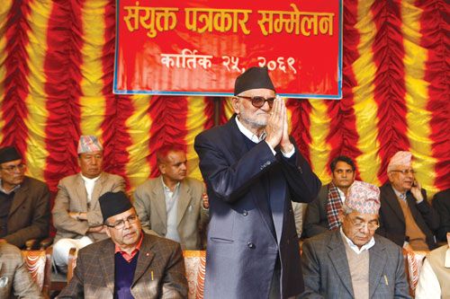 YES WE CAN: 15 opposition parties, including the NC and UML unveiled their protest program against the Bhattarai-led government at the UML party office in Balkhu on Saturday.