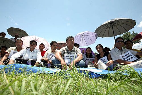 DALIT VOICE: Activists of Dalit NGO Federation organise a sit-in at Matighar Mandala on Wednesday demanding protection of dalit rights in the new constitution.
