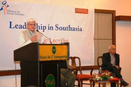 POINTING FINGER: Diplomat and writer Gopalkrishna Gandhi talks to the audience about power and leadership in South Asia, at Annapurna hotel, on Tuesday.
