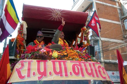 ON THE ROAD: The RPP (National Democratic Party) chairman Khamal Thapa leads a two-week rally demanding a Hindu state. The caravan started in Janakpur and ended in Pashupati on Wednesday evening.
