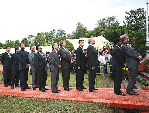DISCIPLINED DIPS: Kathmandu-based ambasadors wait patiently for their turn to congratulate President Yadav after the swearing-in at Sital Nibas on Wednesday.