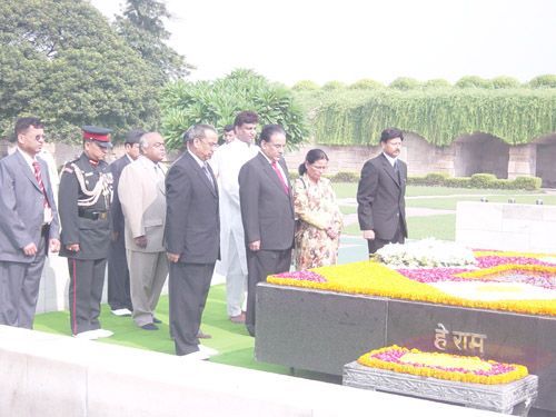 WAR AND PEACE: Prime Minister Dahal and his wife, Sita, lay the wreath at the Mahatma Gandhi Samadhi in New Delhi on Monday. In the visitor's book, Dahal said "a new relation with India was the need of the time". There was no mention of Gandhi.
