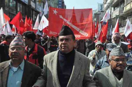 WALK ON: CPN UML leaders lead a demonstration near Ratna Park on Friday.