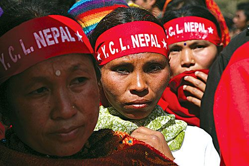 YOUNG AND COMMUNIST: YCL activists at a function in Tundikhel on Tuesday to mark its unity with the youth wing of the Unity Centre, with which the Maoists merged this month.
