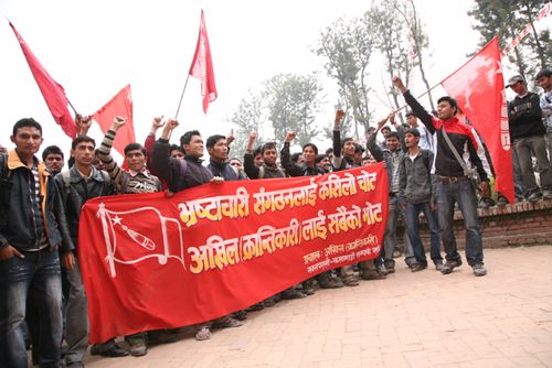 EARNING VOTES: As the elections for the student unions near, students campaign to gain votes.