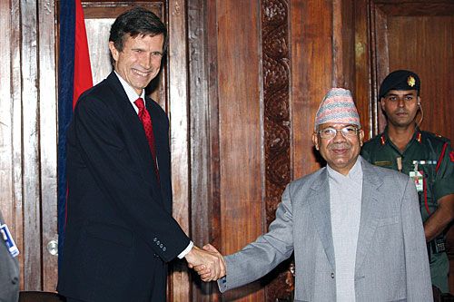 SHAKE UP: US Assistant Secretary for South and Central Asian Affairs Robert O'Blake made a two-day fact-finding mission to Kathmandu this week.