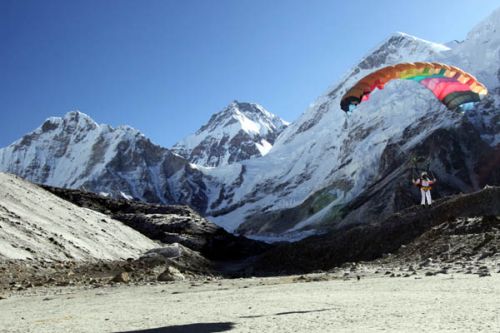 Skydiver Ramesh Chandra Tripathi landed at Gorakshep, 5,164m above the sea, making it the world's highest landing point for skydiving. Two others dived from an altitude of 6,000m on Wednesday to test the safety of the jump for tourists.