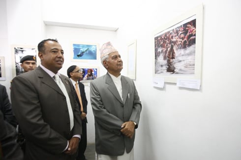NICE SHOT : Vice president Parmanand Jha at the annual photo exhibition organised by PJ club and Global IME bank at Nepal Art Council, Babar Mahal on Wednesday.