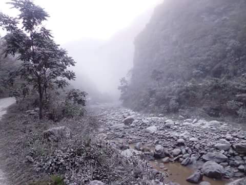 This photo shows Kaligandaki river has dried up immediately downstream the landslide with only 5% of the regular flow.