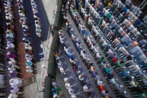 Muslims pray on the first day of Ramadan in a mosque in Kathmandu on Friday.