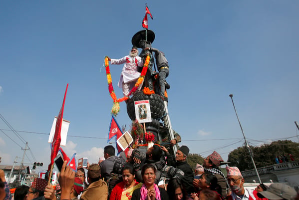 People offer garlands to the statue of late King Prithvi Narayan Shah on the occasion of 294th Prithvi Jayanti in Kathmandu on Wednesday.