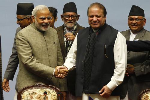 Prime Minister of India Narendra Modi shake hands with Prime Minister of Pakistan Nawaz Sharif during the closing ceremony of the 18th SAARC Summit on Thursday.