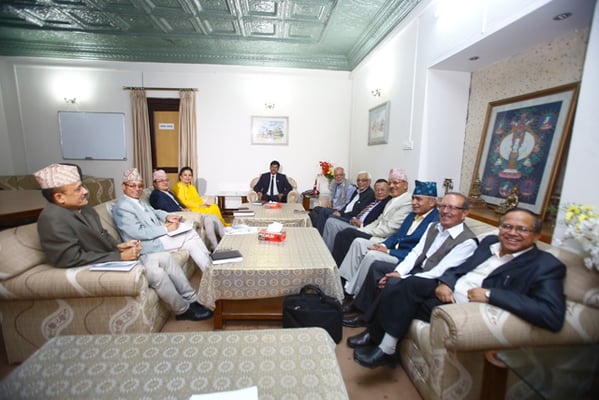 Former election commissioners and constitution experts meet Election Commissioner Ayodhi Parasad Yadav on Thursday urging the body to conduct free and fair local elections.