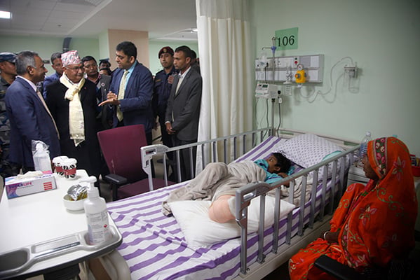 UML leader KP Oli takes a tour of Nepal Mediciti Hospital in Bhaisipati, Lalitpur on Sunday.