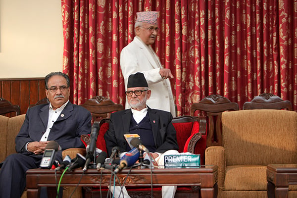 (l-r) UCPN (Maoist) chairman Pushpa Kamal Dahal, Prime Minister Sushil Koirala and CPN-UML chairman KP Sharma Oli during a press conference on the eve of constitution promulgation at Baluwatar on Saturday.